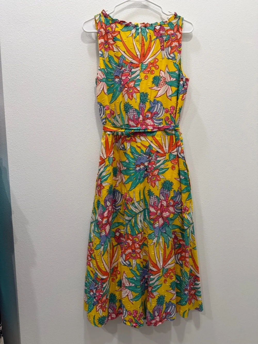 Talbots Tropical Print 100% Cotton Dress Size 6 Yellow Floral Parrot Midi Belted - Picture 8 of 12